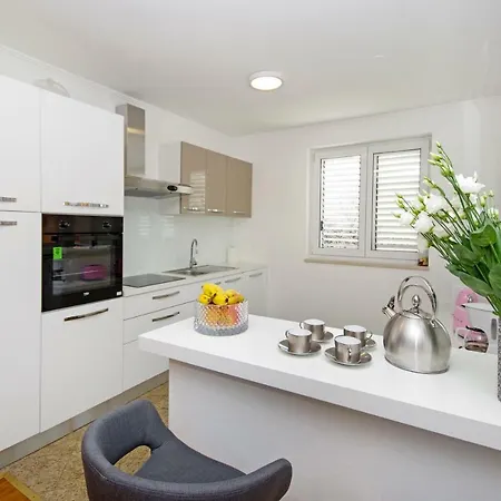 Gg Apartment