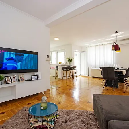 Gg Apartment *